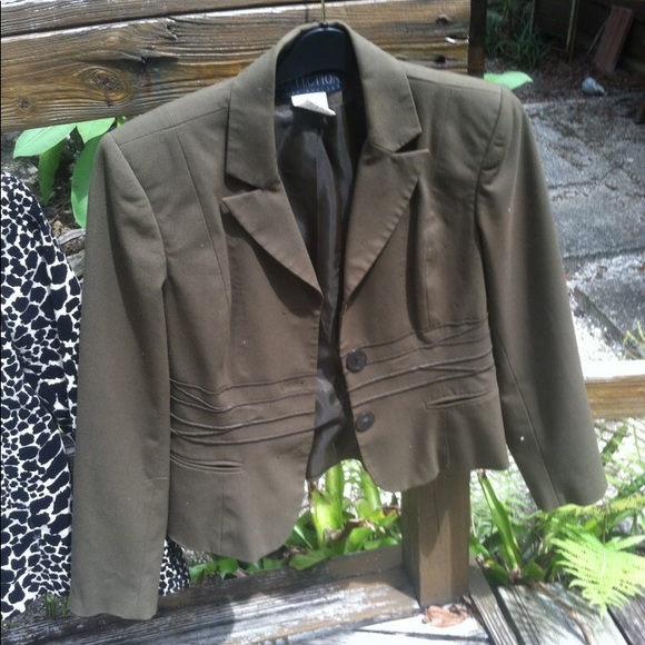 Jackets - Picture 2 of 3